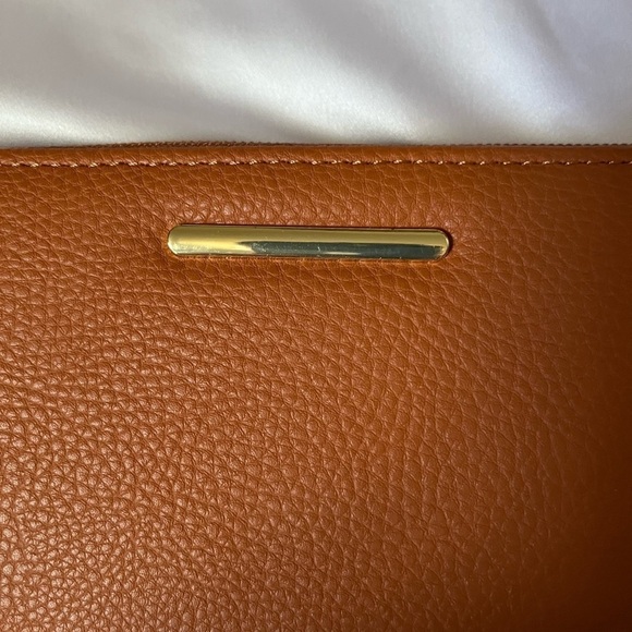 BROWN ~CLUTCH WALLET~NWOT - Picture 4 of 5